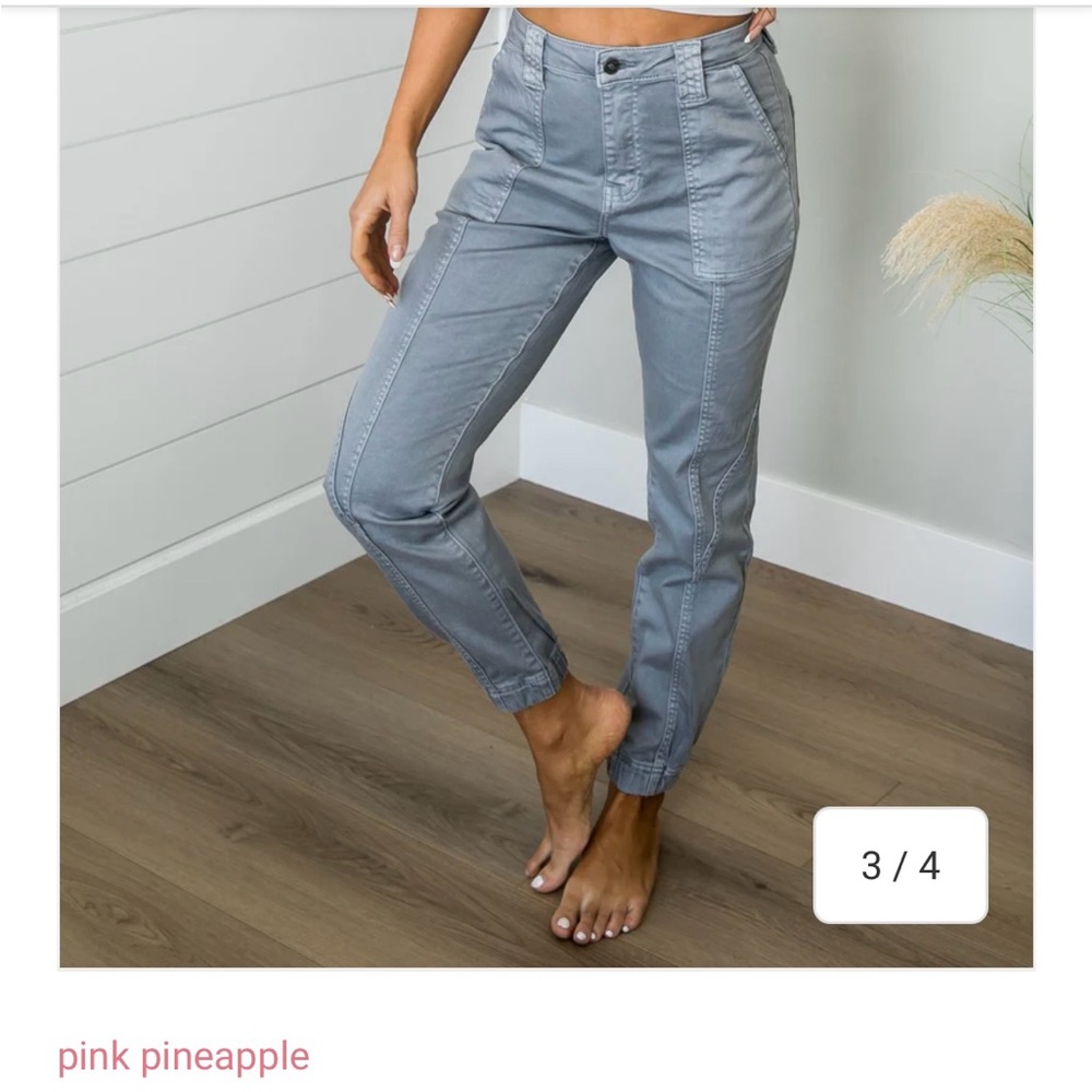 Kancan gray joggers/new with tags size 11